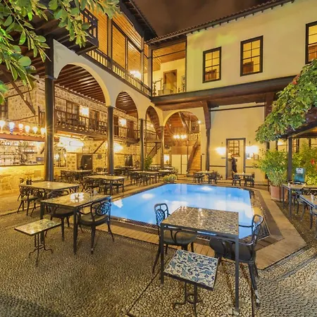 Amazing Flat Near Hadrians Gate Apartment Antalya